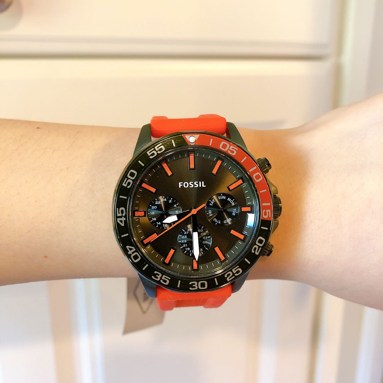  Shop Authentic Fossil Bannon Chronograph Grey Dial Orange Silicone Strap Watch for Men - BQ2500 - Luxxuri