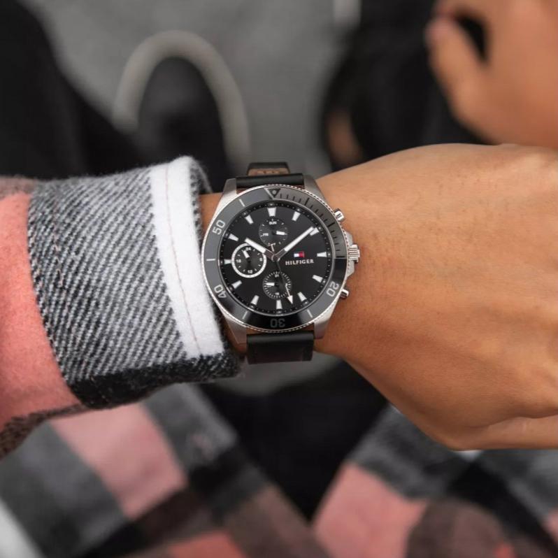  Shop Authentic Tommy Hilfiger Larson Chronograph Black Dial Black Leather Strap Watch For Men - 1791984 - Luxxuri