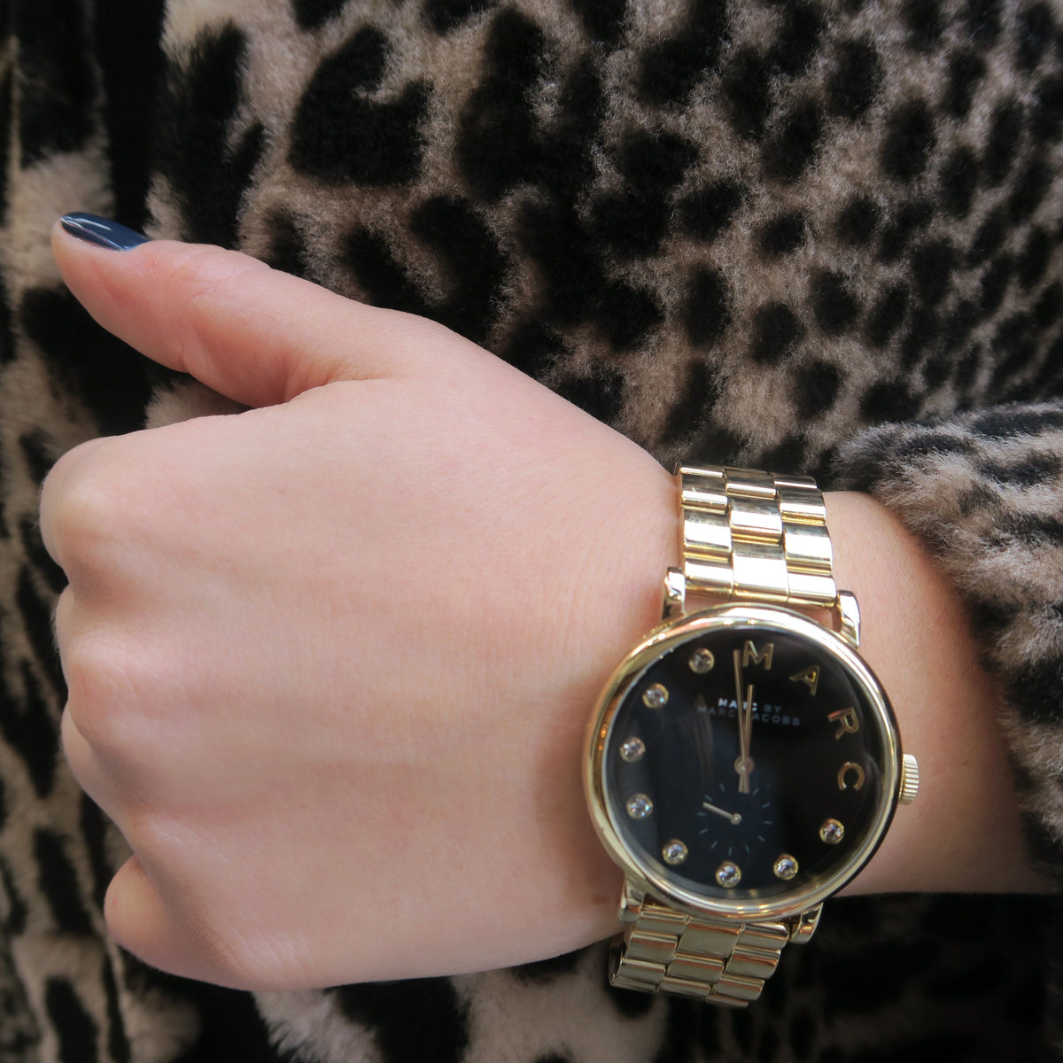  Shop Authentic Marc Jacobs Baker Dexter Black Dial Gold Steel Strap Watch for Women - MBM3421 - Luxxuri