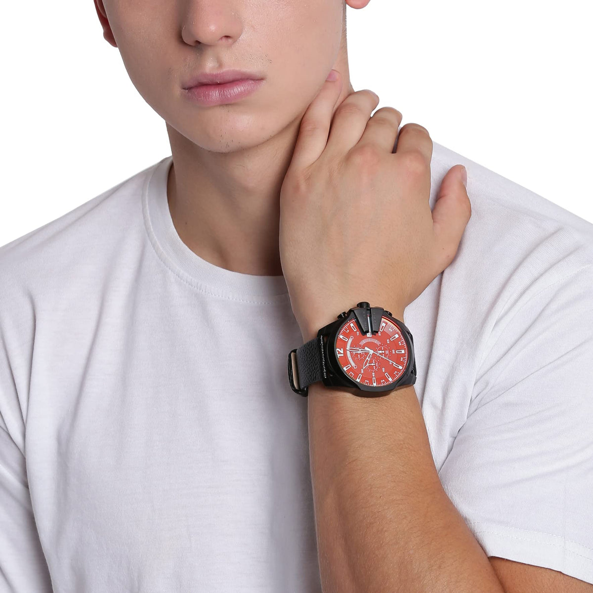  Shop Authentic Diesel Mega Chief Black Dial Black Leather Strap Watch For Men - DZ4323 - Luxxuri