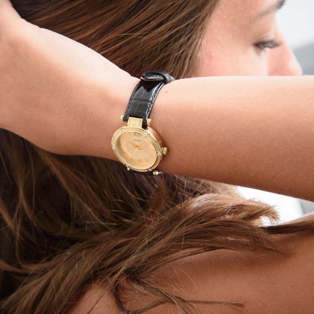  Shop Authentic Guess Park Avenue Quartz Gold Dial Black Leather Strap Watch For Women - W0838L1 - Luxxuri