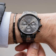  Shop Authentic Daniel Wellington Iconic Link Chronograph Grey Dial Grey Steel Strap Watch for Men - DW00100643 - Luxxuri