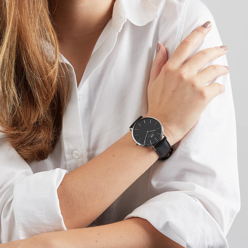 Shop Authentic Daniel Wellington Classic Sheffield Black Dial Black Leather Strap Watch For Men - DW00100133 - Luxxuri