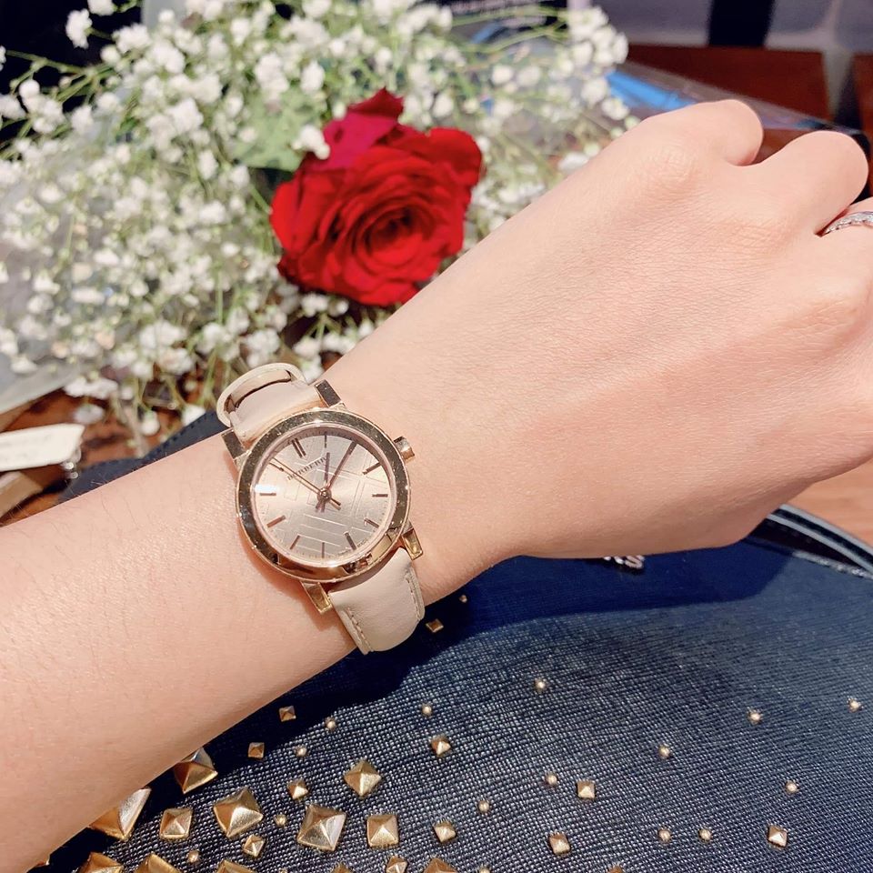  Shop Authentic Burberry The City Gold Dial Beige Leather Strap Watch for Women - BU9210 - Luxxuri
