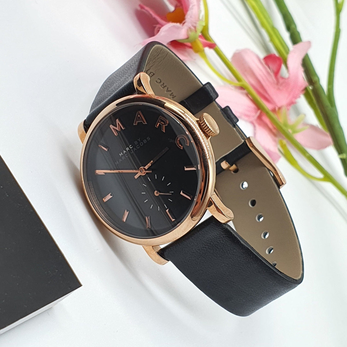  Shop Authentic Marc Jacobs Baker Black Dial Black Leather Strap Watch for Women - MBM8633 - Luxxuri