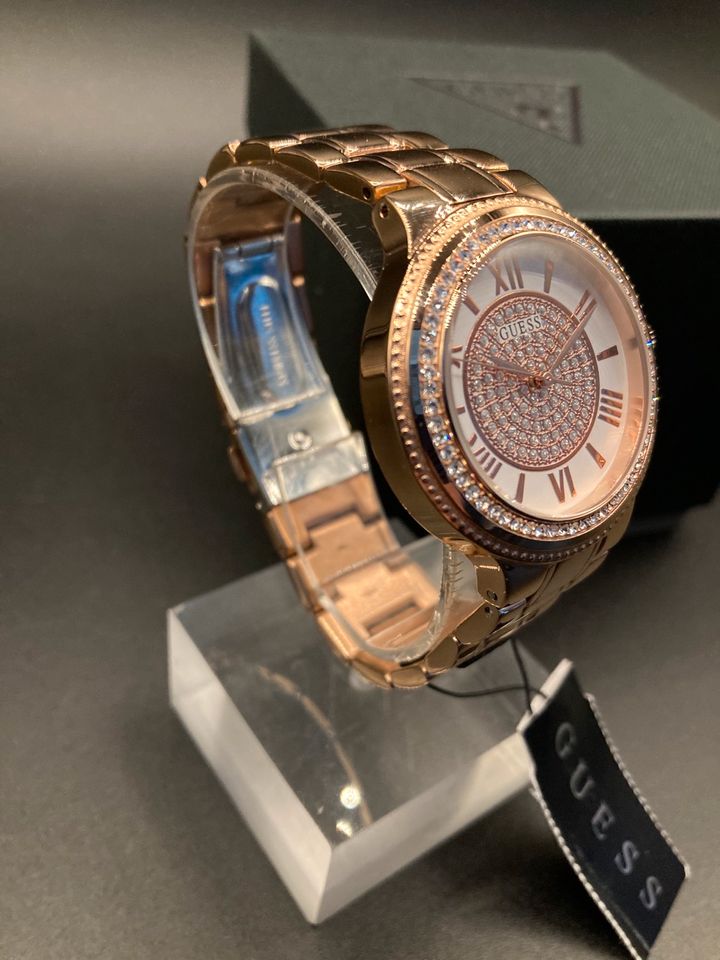  Shop Authentic Guess Madison Diamonds White Dial Rose Gold Steel Strap Watch for Women - W0637L3 - Luxxuri