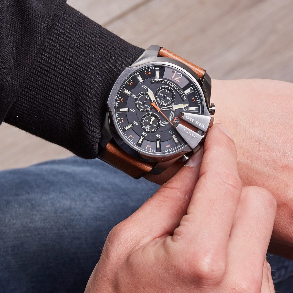  Shop Authentic Diesel Mega Chief Quartz Chronograph Brown Leather Strap Watch For Men - DZ4343 - Luxxuri