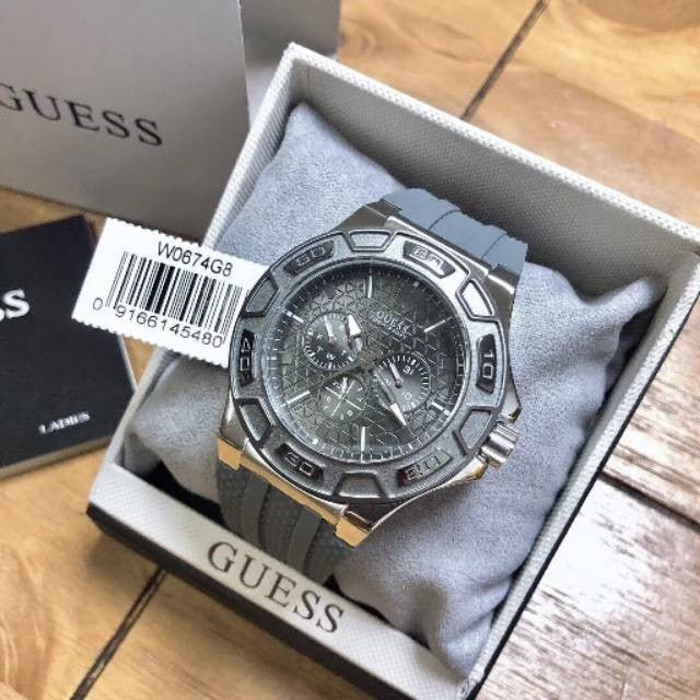  Shop Authentic Guess Force Grey Dial Grey Rubber Strap Watch For Men - W0674G8 - Luxxuri