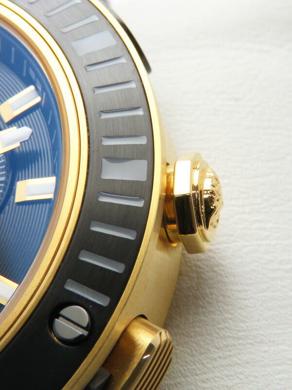  Shop Authentic Versace V Extreme Pro Two Tone Dial Stainless Steel Strap Watch for Men - VCN040017 - Luxxuri
