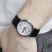  Shop Authentic Marc Jacobs Fergus White Dial Black Leather Strap Watch for Men - MBM5076 - Luxxuri