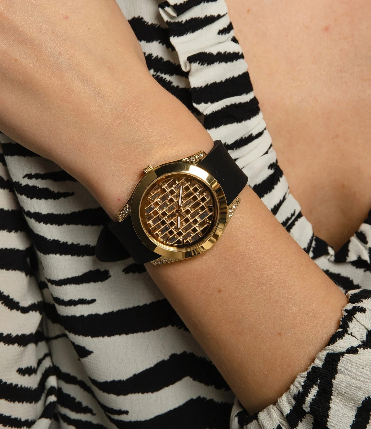  Shop Authentic Guess Clarity Gold Dial Black Silicone Strap Watch for Women - GW0109L1 - Luxxuri
