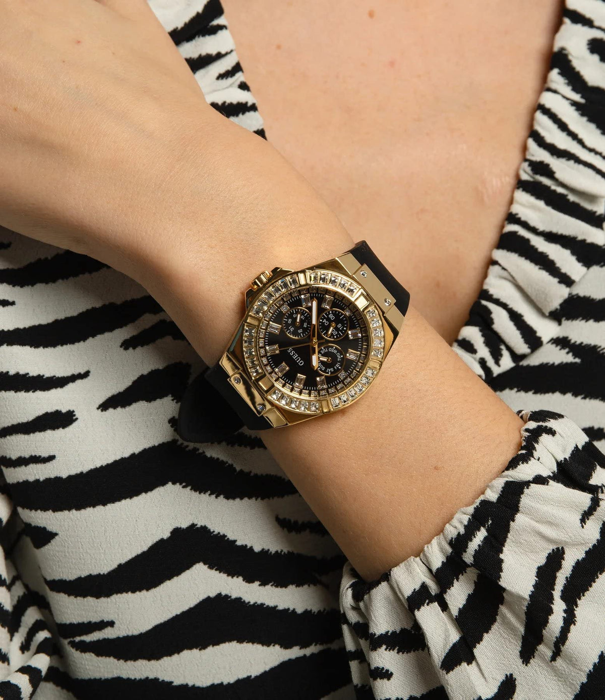  Shop Authentic Guess Venus Diamonds Black Dial Black Rubber Strap Watch for Women - GW0118L1 - Luxxuri