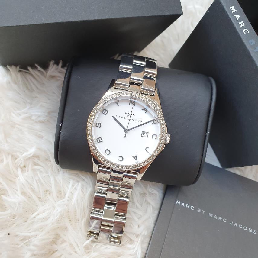  Shop Authentic Marc Jacobs Henry Diamonds White Dial Silver Steel Strap Watch for Women - MBM3044 - Luxxuri