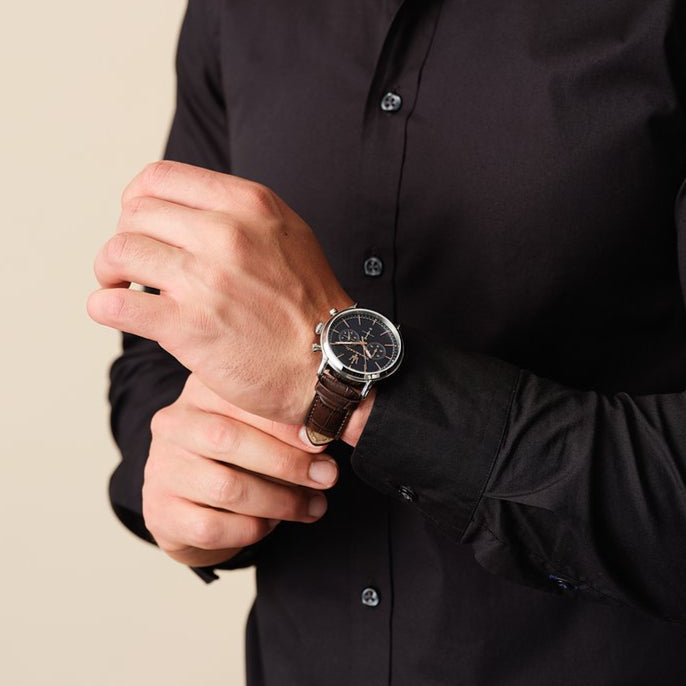  Shop Authentic Maserati Epoca Chronograph Blue Dial Brown Leather Strap Watch For Men - R8871618014 - Luxxuri