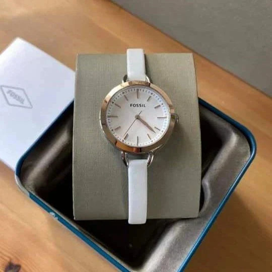  Shop Authentic Fossil Classic Minute White Dial White Leather Strap Watch for Women - BQ3328 - Luxxuri