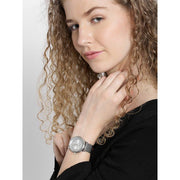  Shop Authentic Guess Quartz Silver Dial Willow Stainless Steel Mesh Bracelet Watch For Women - W0836L2 - Luxxuri