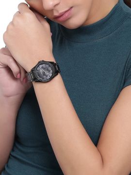  Shop Authentic Fossil Riley Multifunction Black Dial Black Steel Strap Watch for Women - ES4519 - Luxxuri