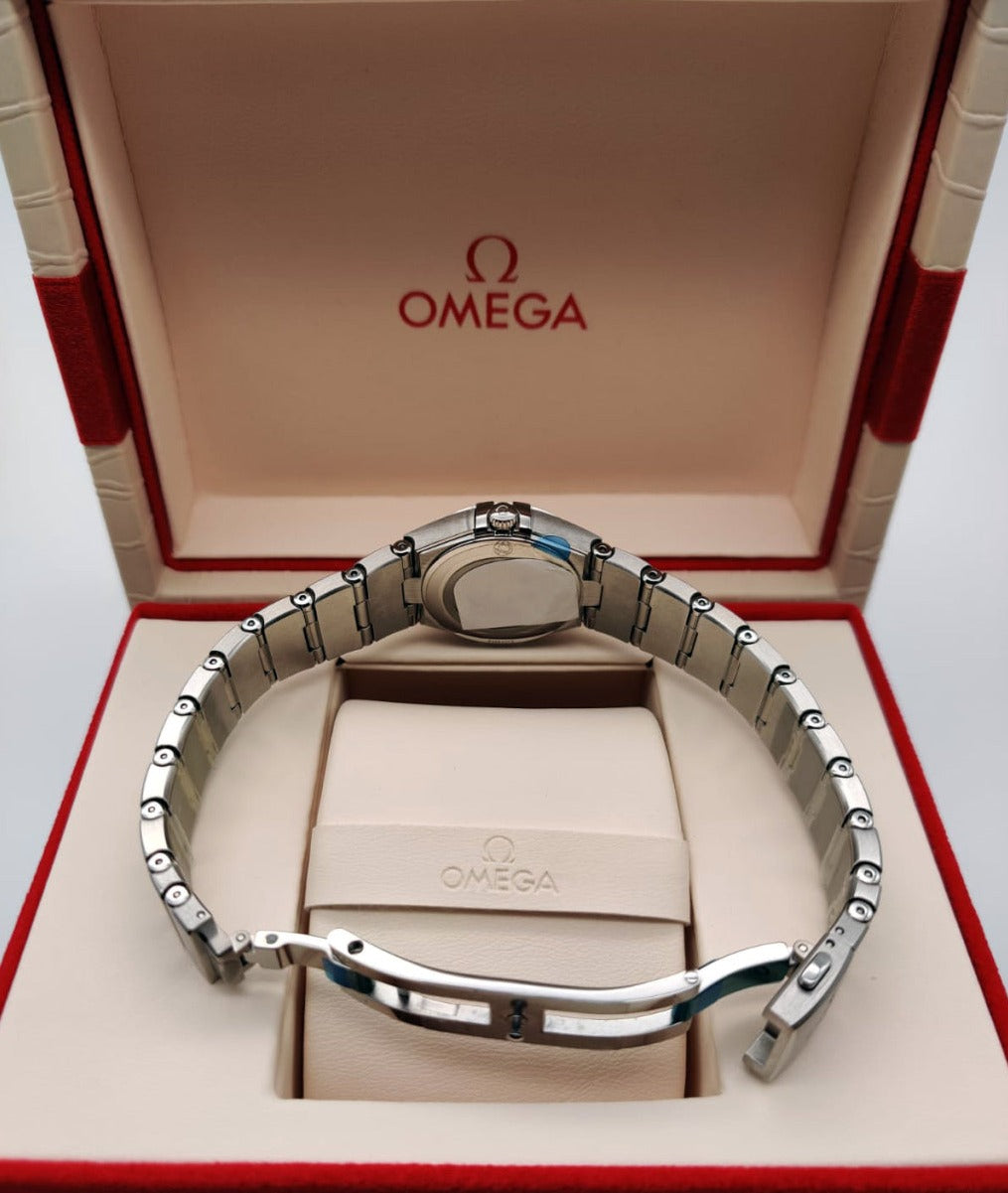  Shop Authentic Omega Constellation Manhattan Quartz Diamonds Blue Dial Silver Steel Strap Watch for Women - 131.10.25.60.53.001 - Luxxuri