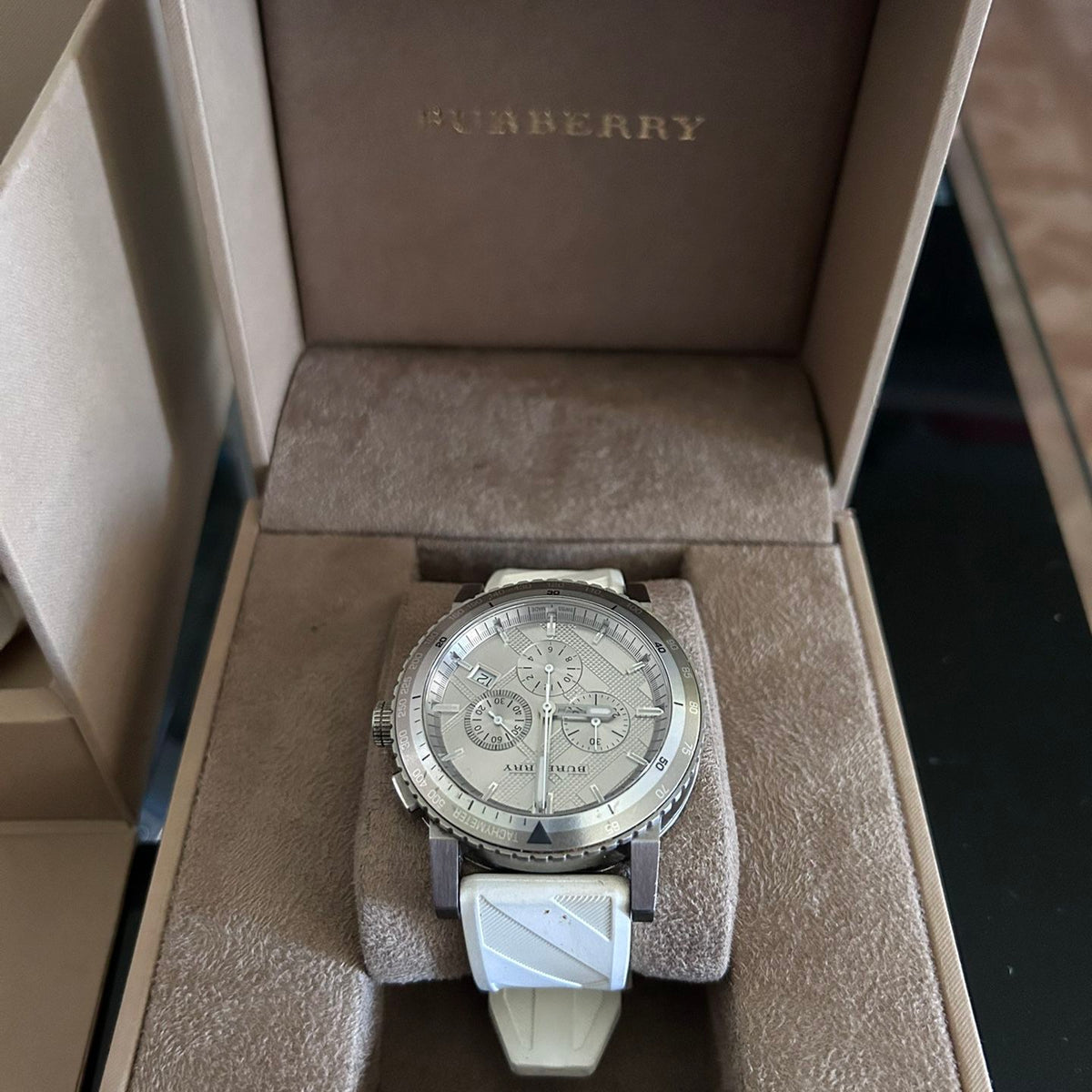  Shop Authentic Burberry The City Chronograph Silver Dial White Rubber Strap Watch for Men - BU9810 - Luxxuri