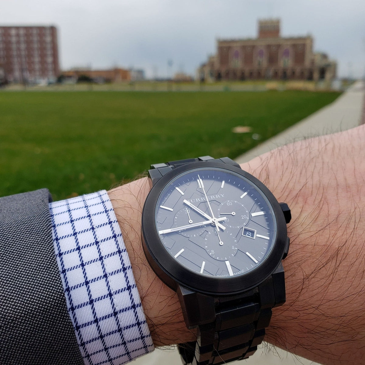  Shop Authentic Burberry The City Black Dial Black Leather Strap Watch for Men - BU9364 - Luxxuri