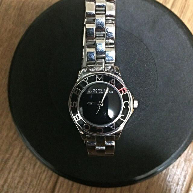 Shop Authentic Marc Jacobs Blade Black Dial Silver Steel Strap Watch for Women - MBM3059 - Luxxuri