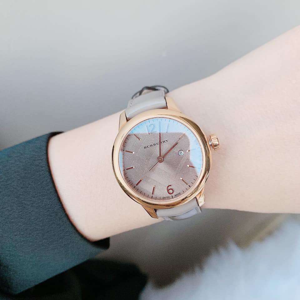  Shop Authentic Burberry The Classic Quartz Grey Dial Grey Leather Strap Watch For Women - BU10119 - Luxxuri