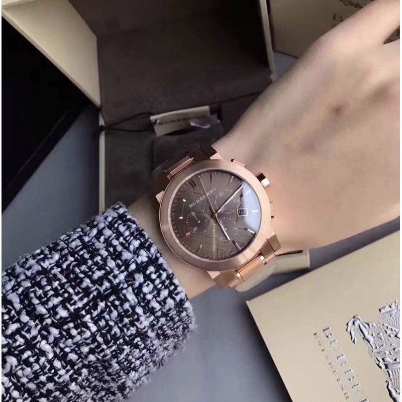  Shop Authentic Burberry The City Grey Dial Rose Gold Steel Strap Unisex Watch - BU9754 - Luxxuri