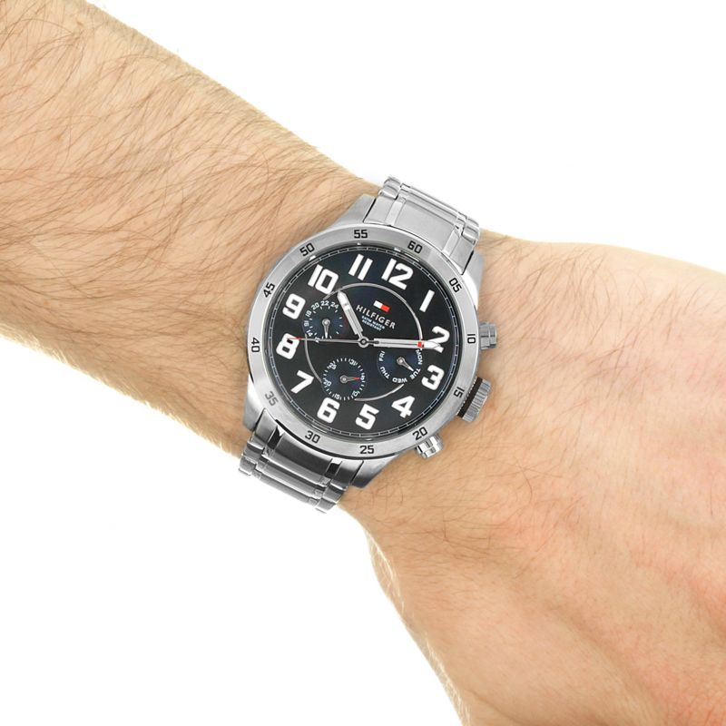  Shop Authentic Tommy Hilfiger Trent Chronograph Blue Dial Silver Steel Strap Watch for Men - 1791053 - Luxxuri