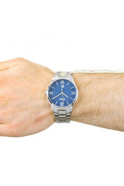  Shop Authentic Hugo Boss Governer Blue Dial Silver Steel Strap Watch for Men - 1513487 - Luxxuri