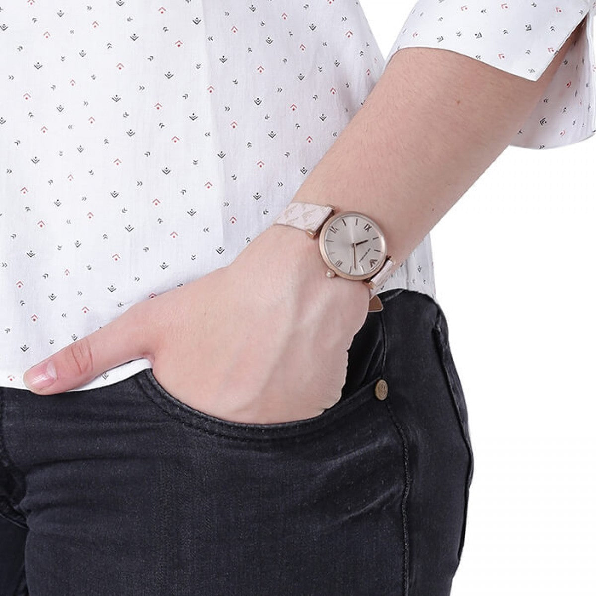  Shop Authentic Emporio Armani Analog Grey Dial Pink Leather Strap Watch For Women - AR11126 - Luxxuri