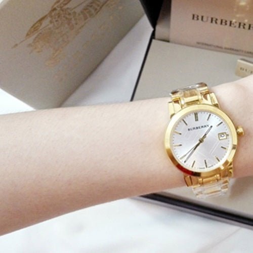  Shop Authentic Burberry The City Silver Dial Gold Steel Strap Unisex Watch - BU9003 - Luxxuri
