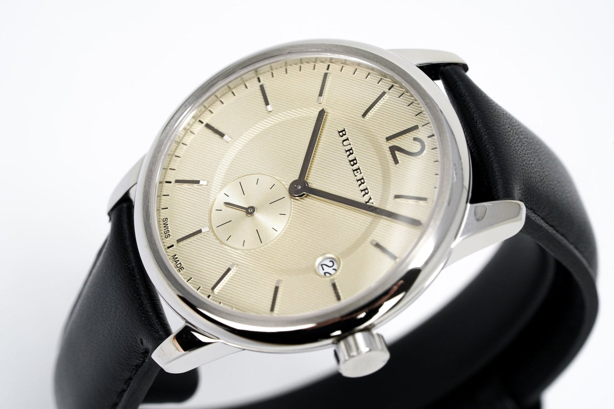 Shop Authentic Burberry Classic Round Cream Dial Black Leather Strap Watch for Men - BU10008 - Luxxuri
