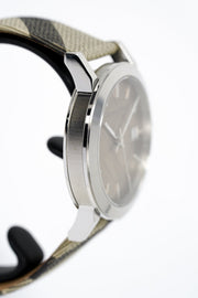  Shop Authentic Burberry The City Nova Beige Dial Grey Leather Strap Watch for Women - BU9023 - Luxxuri