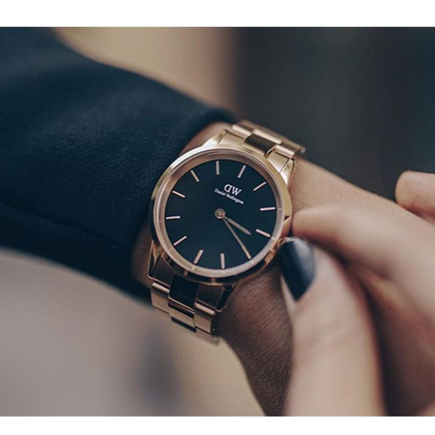  Shop Authentic Daniel Wellington Iconic Link Black Dial Rose Gold Steel Strap Watch for Women - DW00100210 - Luxxuri
