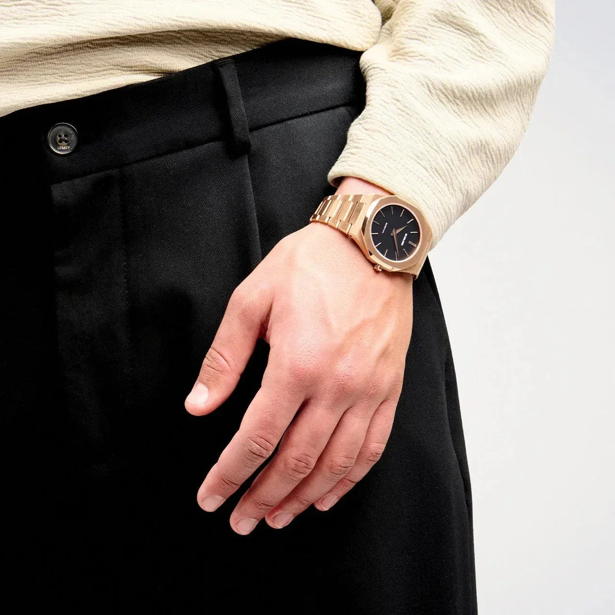 D1 Milano Ultra Thin Black Dial Gold Steel Strap Watch for Men - D1-UTBJ42