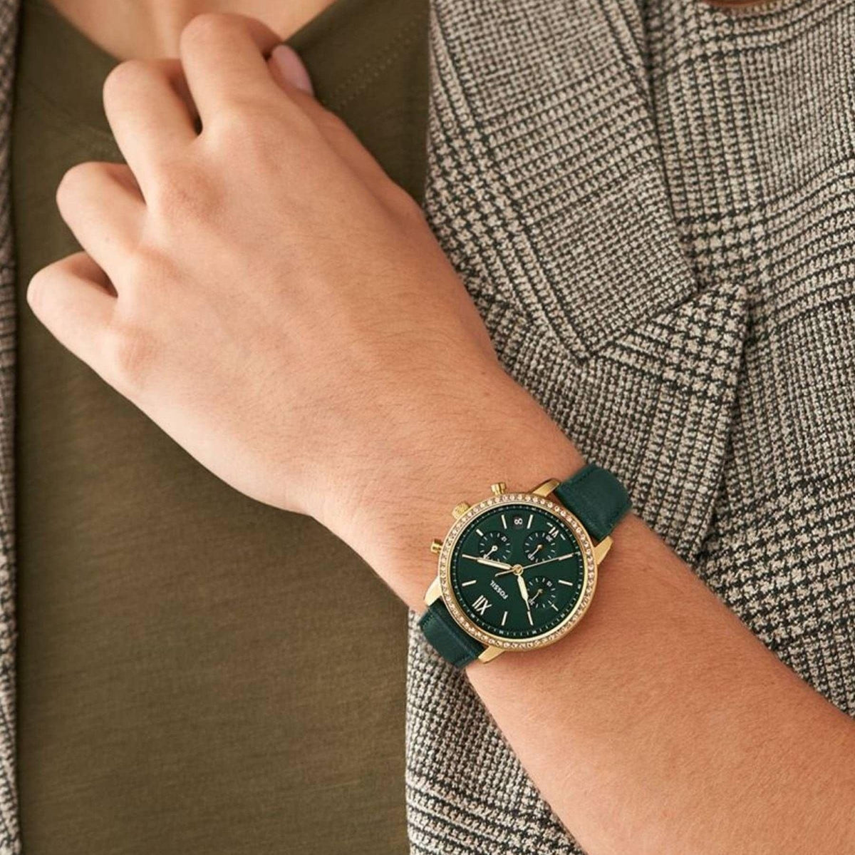  Shop Authentic Fossil Neutra Chronograph Green Dial Green Leather Strap Watch for Women - ES5239 - Luxxuri