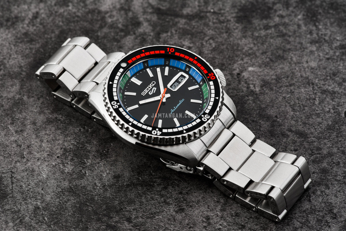  Shop Authentic Seiko 5 Sports SKX Series Regatta Timer Retro Blue Dial Silver Steel Strap Watch For Men - SRPK13K1 - Luxxuri