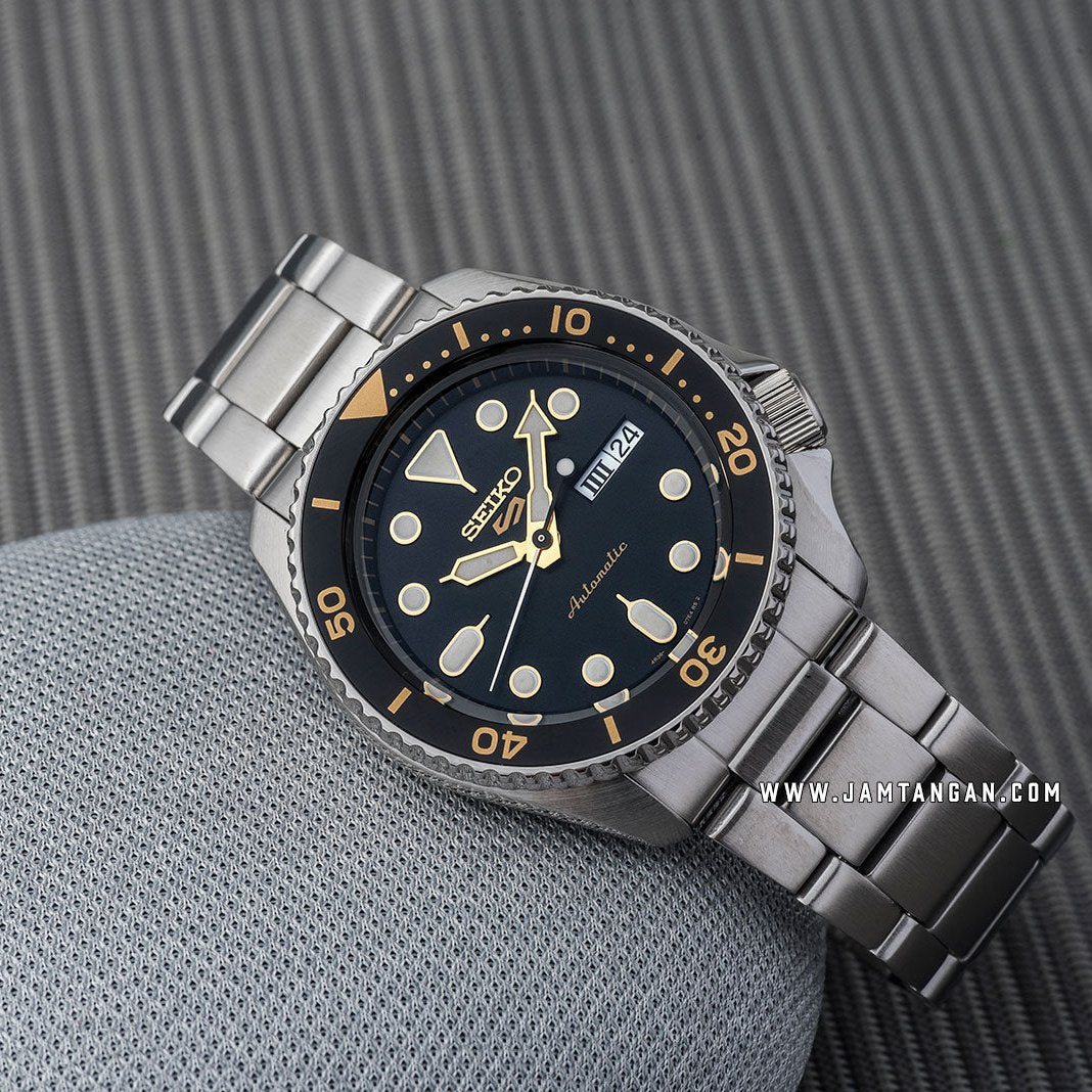  Shop Authentic Seiko 5 Sports Automatic Black Dial Silver Steel Strap Watch For Men - SRPD57K1 - Luxxuri