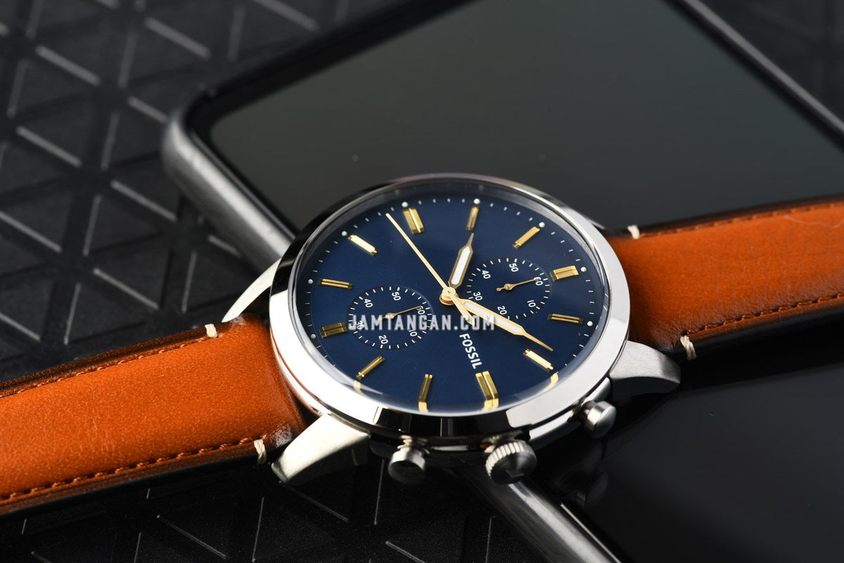  Shop Authentic Fossil Townsman Chronograph Blue Dial Brown Leather Strap Watch for Men - FS5279 - Luxxuri