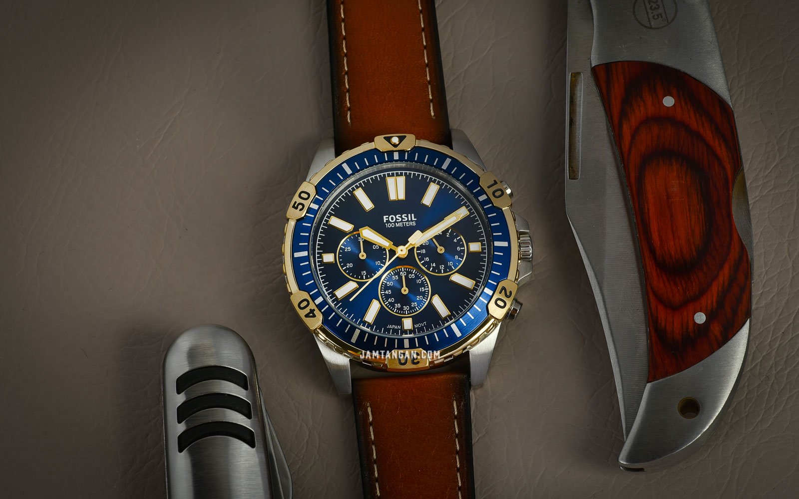  Shop Authentic Fossil Garrett Chronograph Blue Dial Brown Leather Strap Watch for Men - FS5625 - Luxxuri