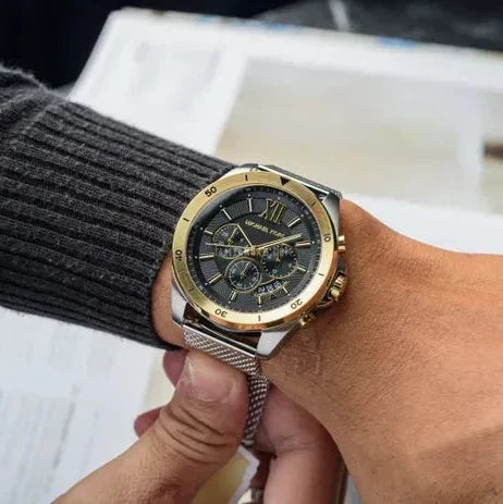  Shop Authentic Michael Kors Brecken Quartz Black Dial Silver Mesh Strap Watch For Men - MK8961 - Luxxuri