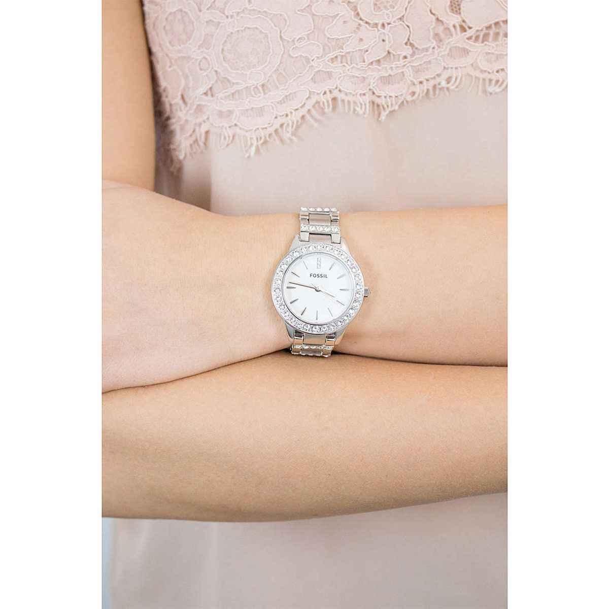  Shop Authentic Fossil Jesse White Dial Silver Steel Strap Watch for Women - ES2362 - Luxxuri