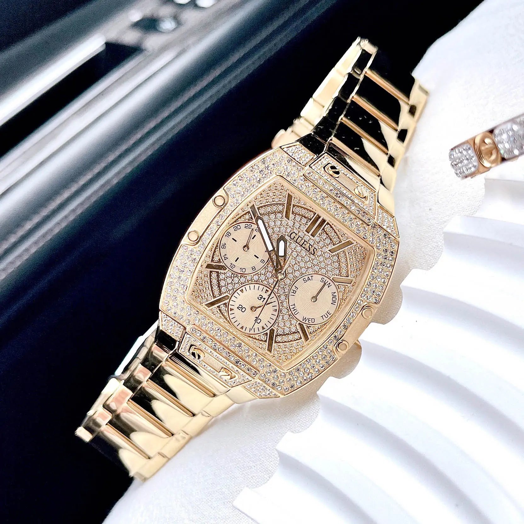  Shop Authentic Guess Phoenix Multifunction Crystals Gold Dial Gold Steel Strap Watch For Men - GW0094G2 - Luxxuri