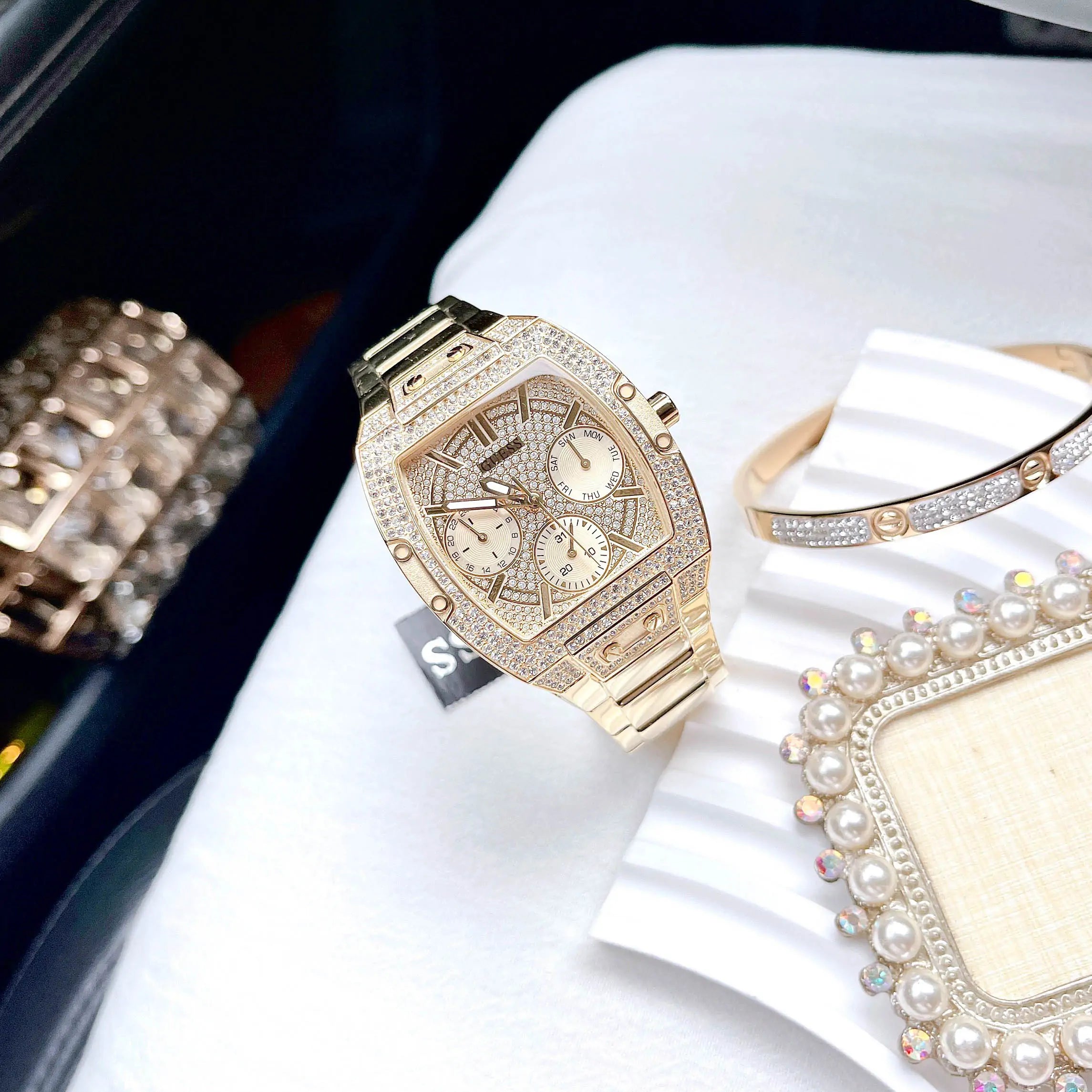  Shop Authentic Guess Phoenix Multifunction Crystals Gold Dial Gold Steel Strap Watch For Men - GW0094G2 - Luxxuri