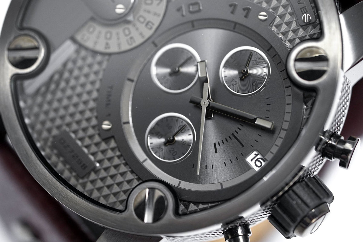  Shop Authentic Diesel Little Daddy Dual Time Chronograph Grey Dial Stainless Steel Strap Watch For Men - DZ7263 - Luxxuri