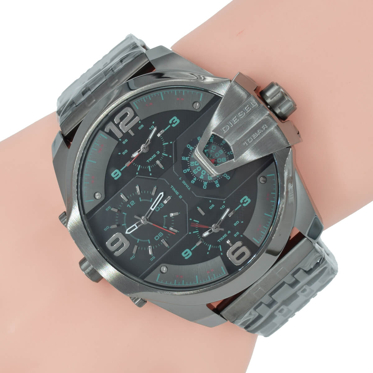  Shop Authentic Diesel Uber Chief Black Dial Grey Stainless Steel Strap Watch For Men - DZ7372 - Luxxuri