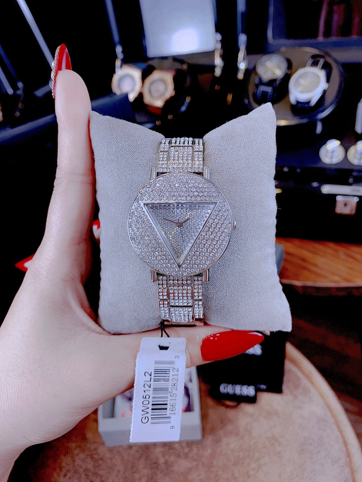  Shop Authentic Guess Trend Diamonds Silver Dial Silver Steel Strap Watch for Women - GW0512L1 - Luxxuri