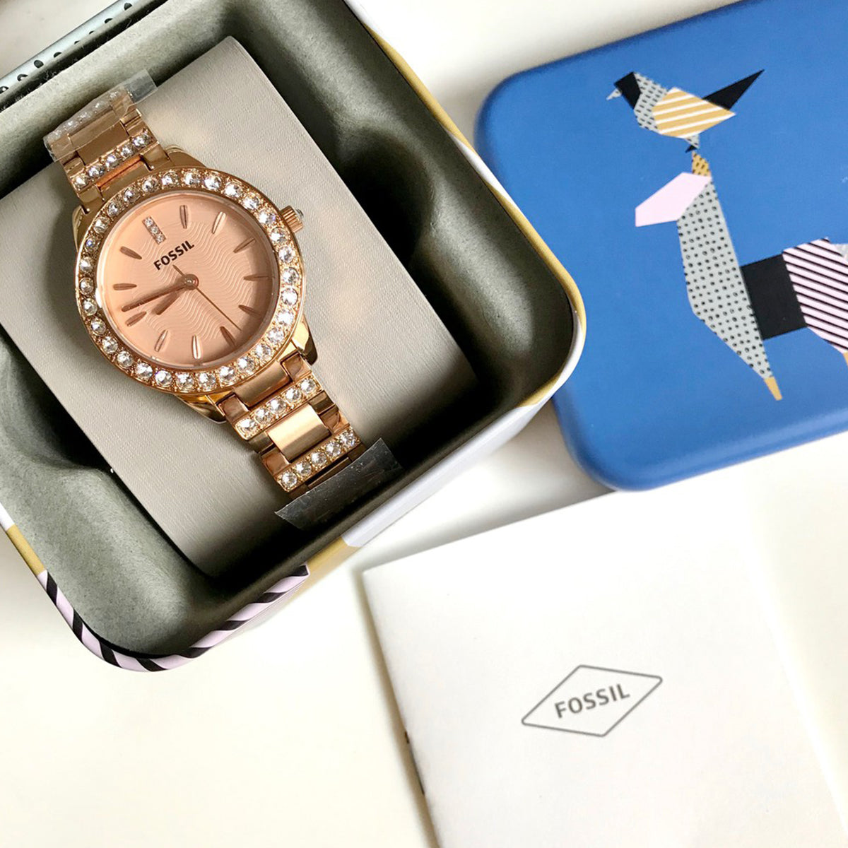  Shop Authentic Fossil Jesse Crystal Rose Gold Dial Rose Gold Steel Strap Watch for Women - ES3020 - Luxxuri