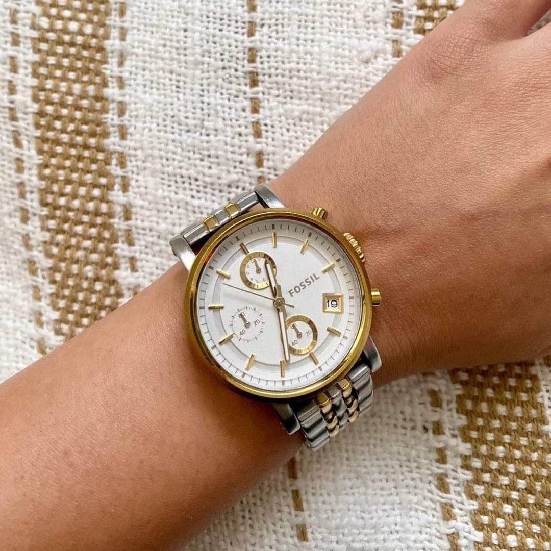  Shop Authentic Fossil Original Boyfriend Analog White Dial Two Tone Steel Strap Watch for Women - ES3746 - Luxxuri