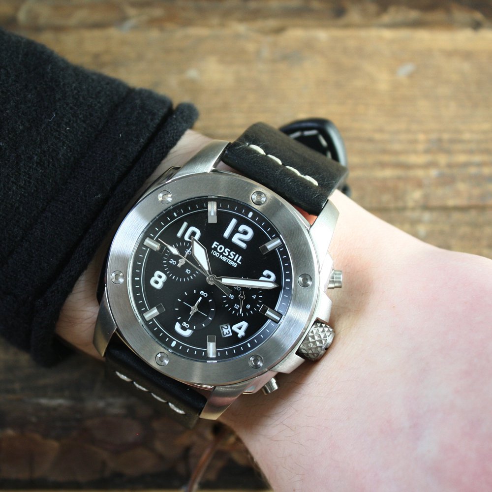  Shop Authentic Fossil Modern Machine Chronograph Black Dial Black Leather Strap Watch for Men - FS4928 - Luxxuri